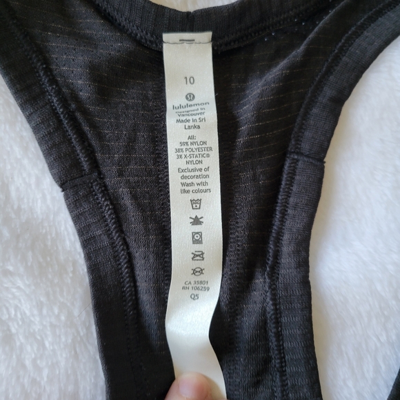 Lululemon Swifty Tech Tank - Picture 3 of 4